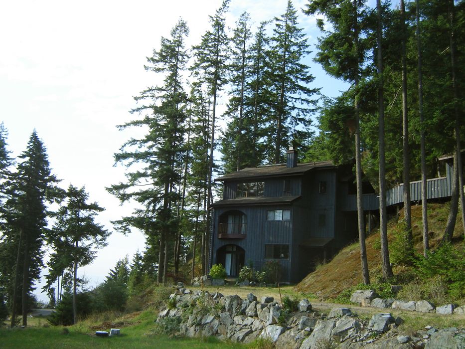Three Storey House, Valhalla